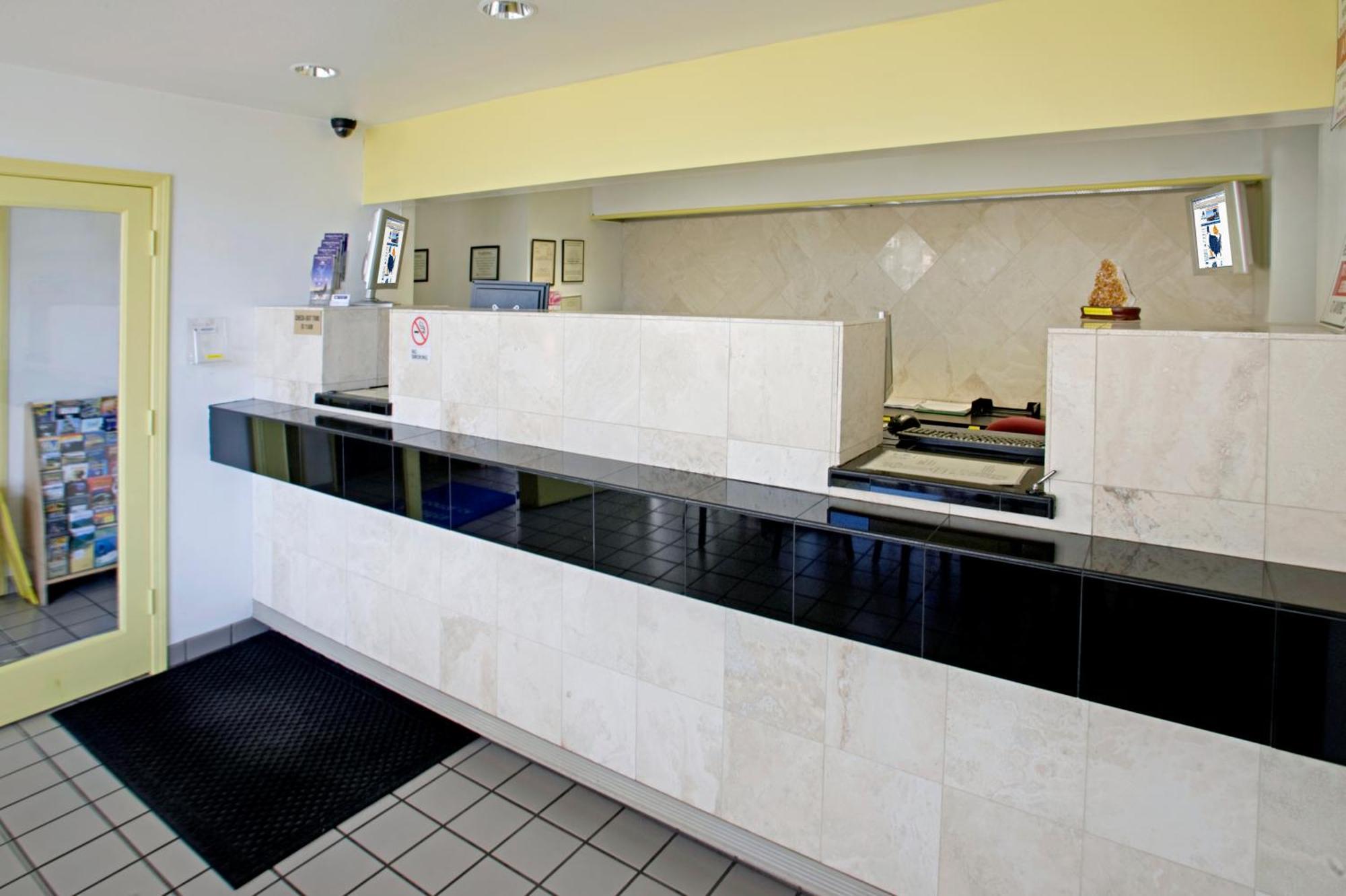 Budget Inn And Suites Stockton Yosemite Wnętrze zdjęcie